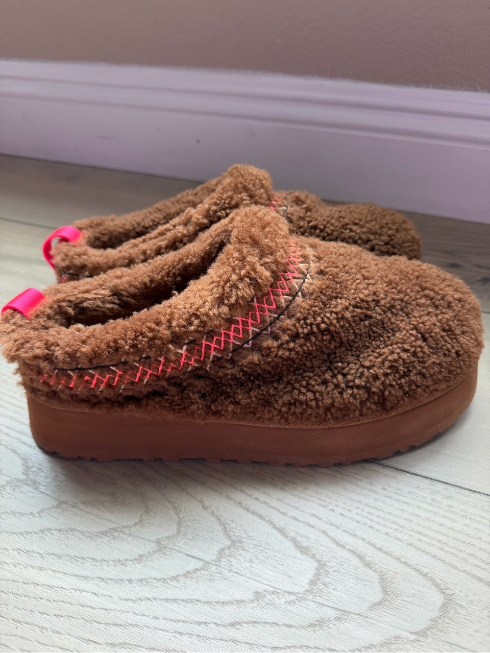 UGG Tazz Braid Women’s Slippers Size 11